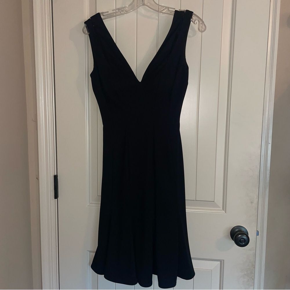 WHBM White House Black Market Fit & Flare Dress size 0 shelf bra v-neck